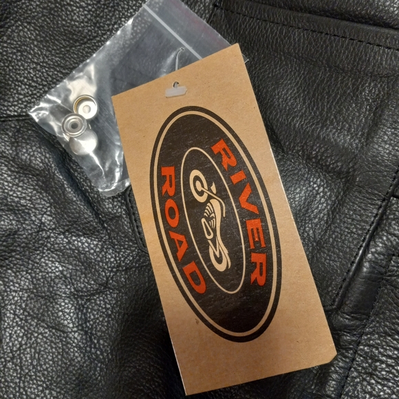 NWT River Road Men's Black Leather Motorcycle Chaps Size XL - Picture 5 of 16